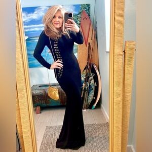 VTG Cameo, Gown, Stunning, Figure Flattering, Grommeted Throughout Bodice,Size S